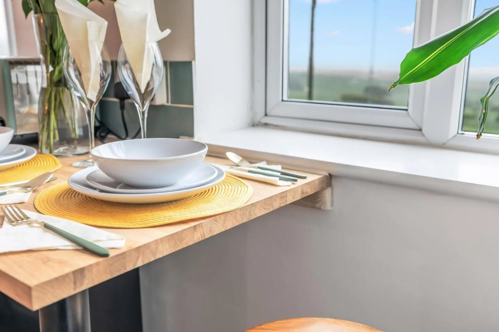Modern Escape In Peaceful Woodingdean Apartment Brighton
